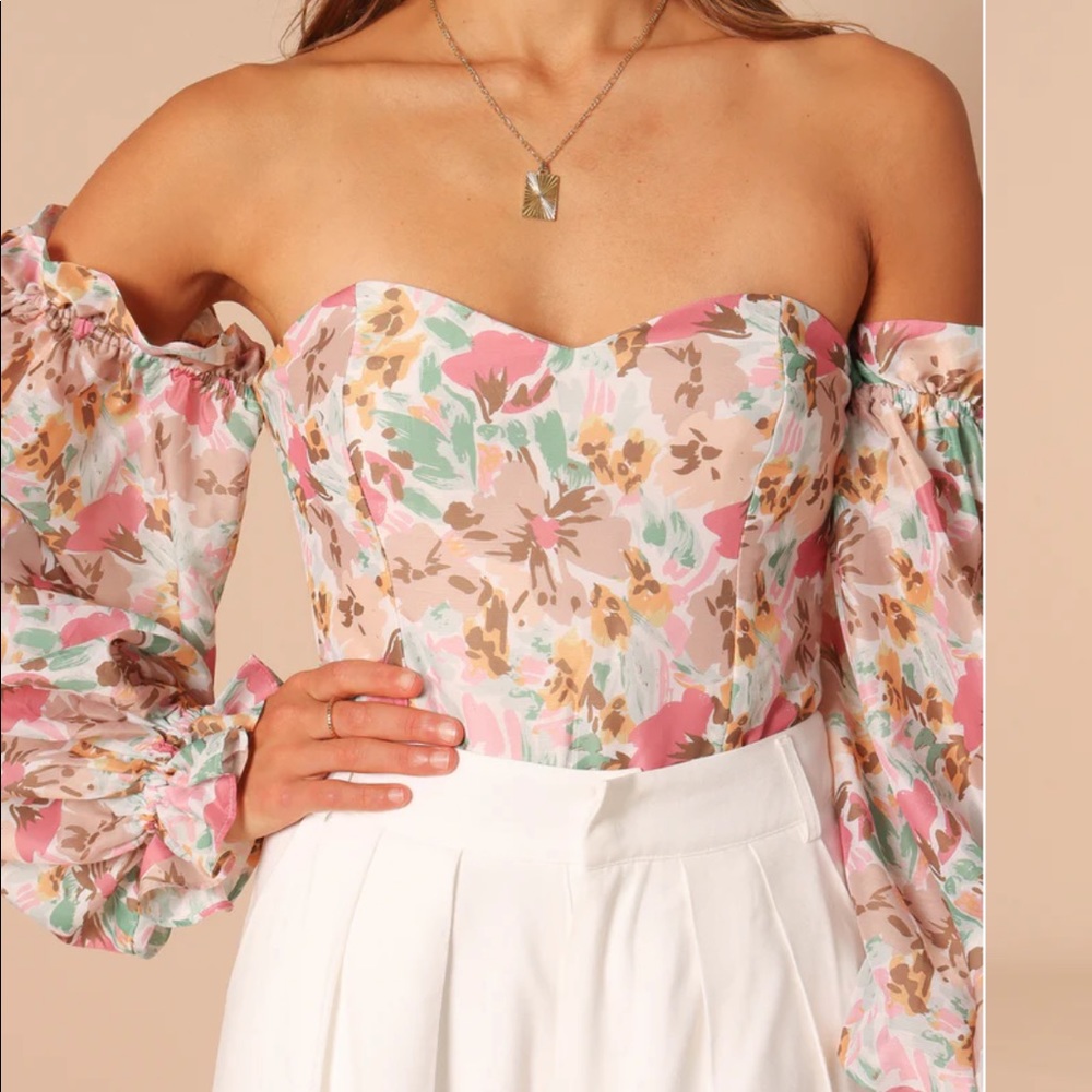 Acantha bodysuit in Beige floral